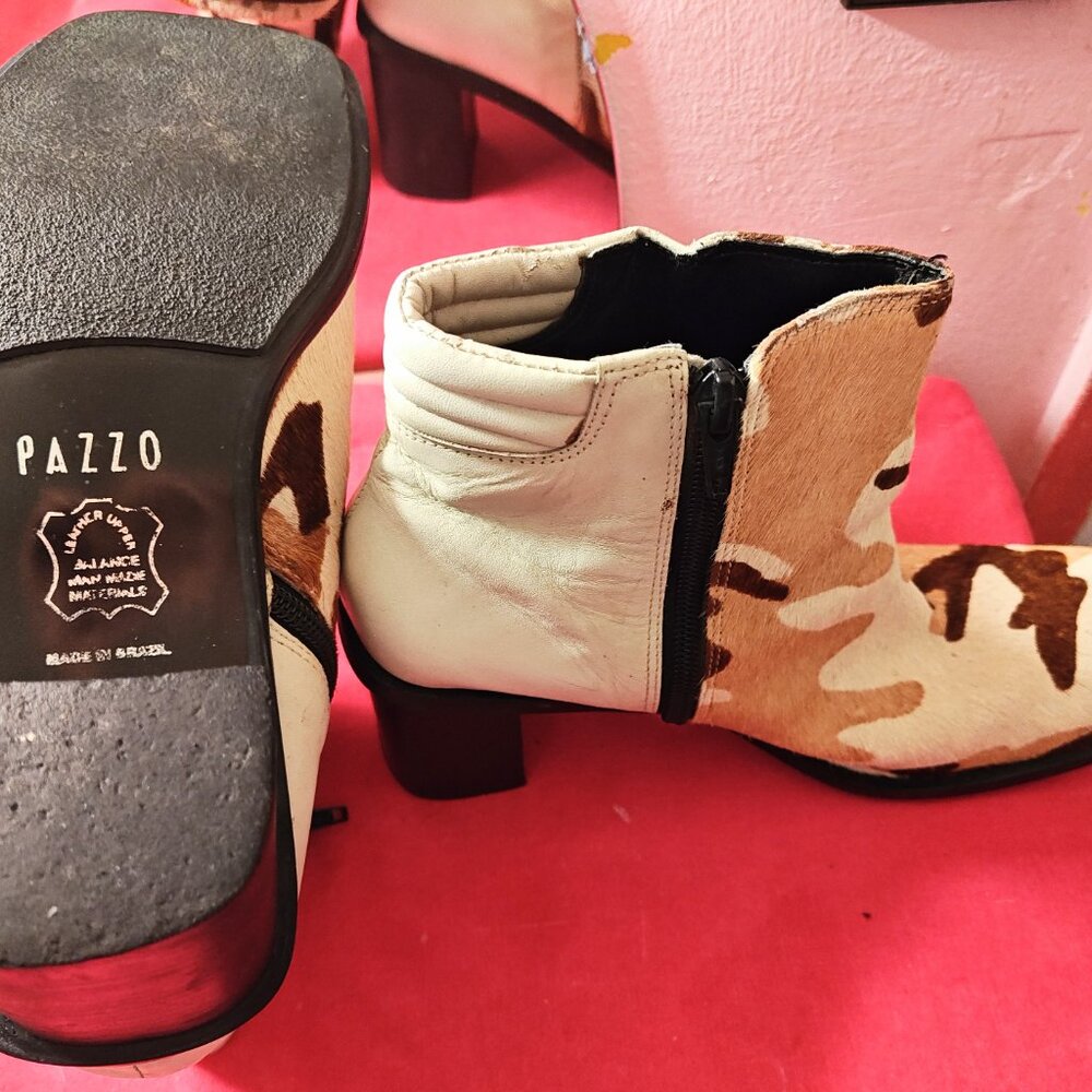 Vintage Pair of Cowhide - Picture 3 of 6